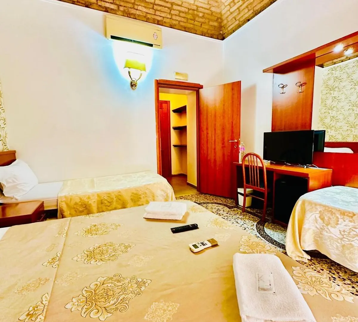 Rome Central Station Guest House
